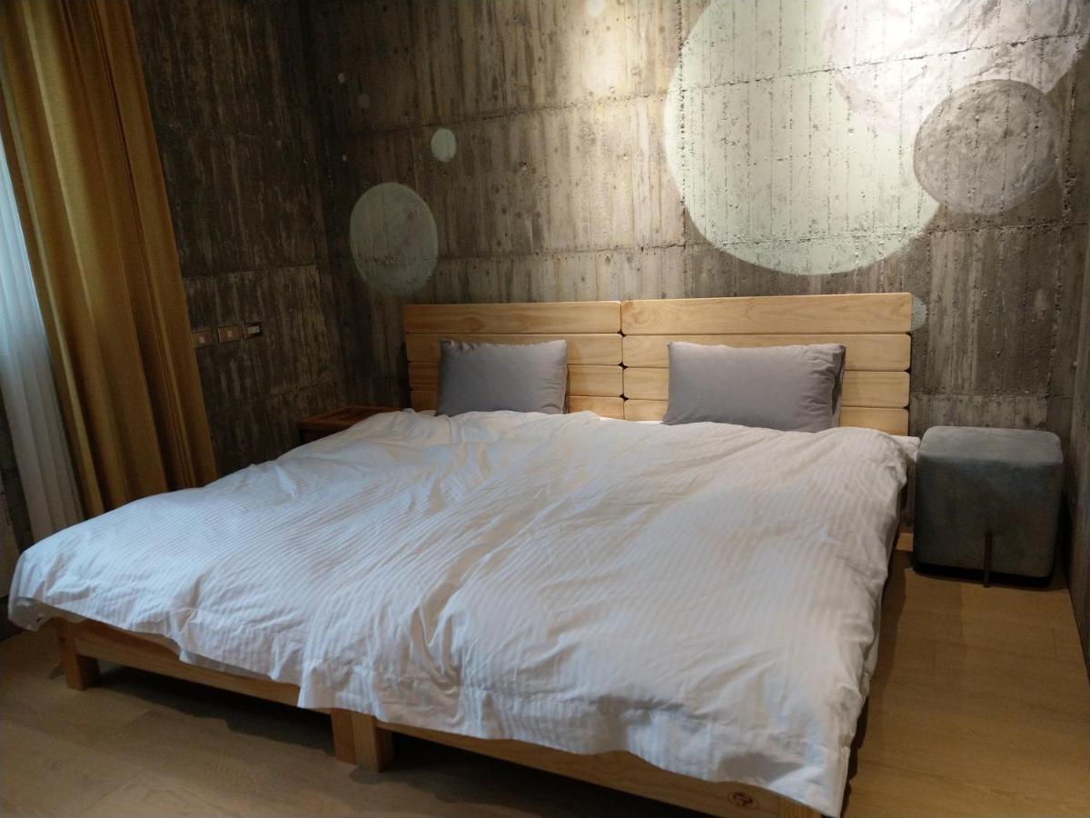 350 Lodge T'ai-tung Extérieur photo